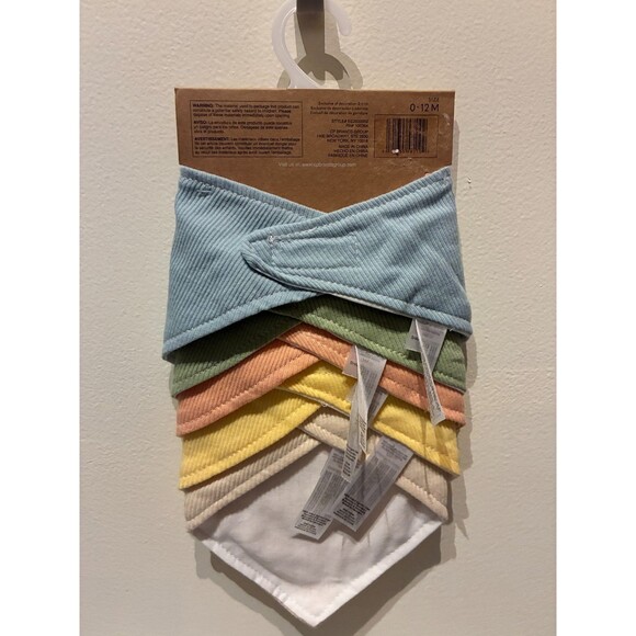 NEW Chickpea 5-Pack 100% Cotton Pastel Bandana Bibs 0-12M - Picture 2 of 2